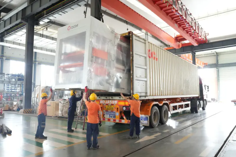 Η Quangong Machinery στέλνει γραμμές παραγωγής έξυπνων τούβλων σε αγορές του εξωτερικού